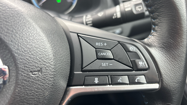 Nissan LEAF 110kW Acenta 40kWh 5dr Auto [6.6kw Charger] Electric Hatchback